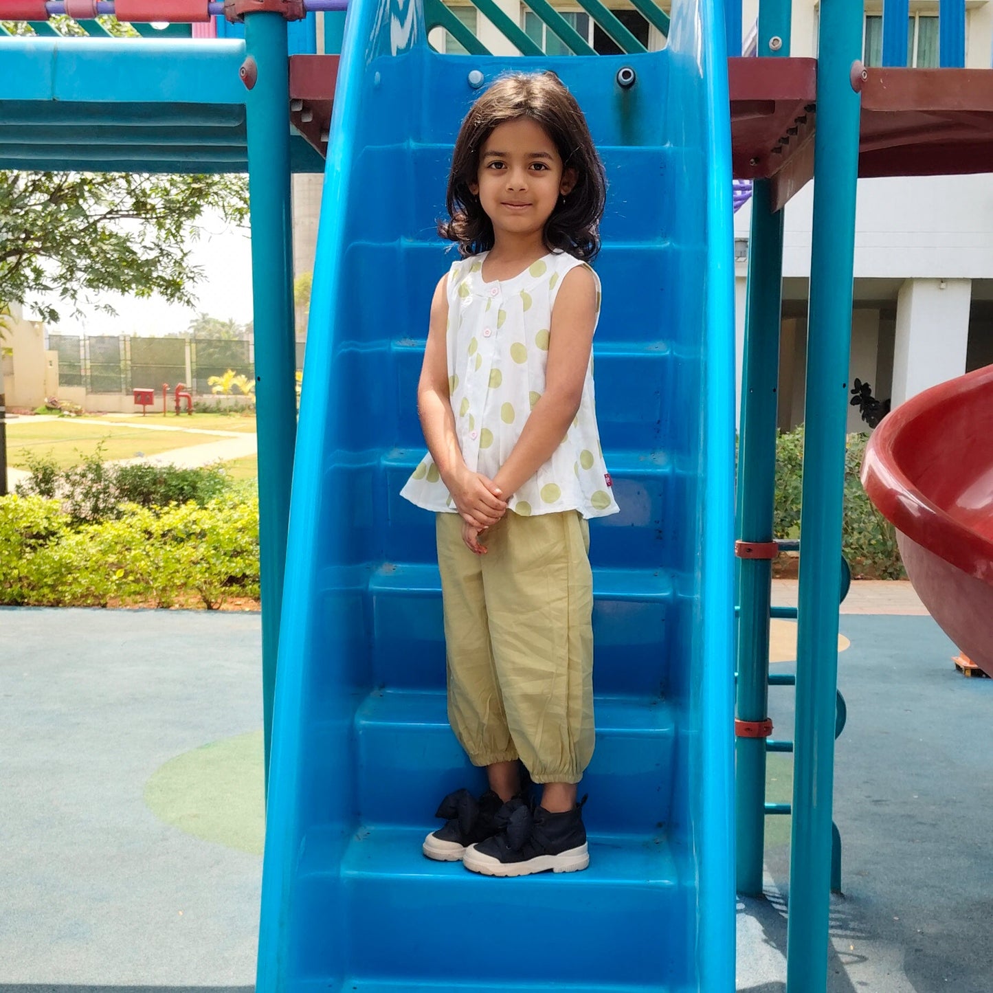 Girls Polka Dot Sleeveless Top and Elastic Pants Set,