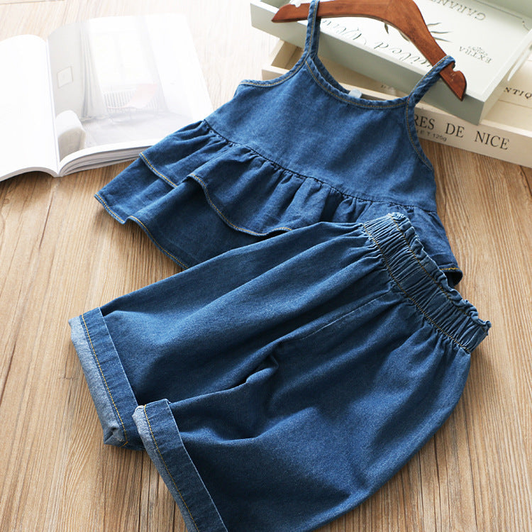 Trendy denim outfit for girls