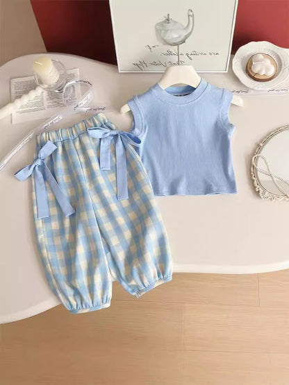 Girls sleeveless T-shirt + plaid pants set