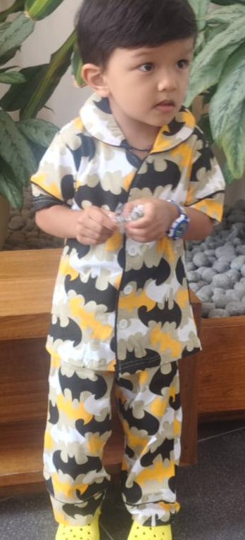 Boys 2-Piece Organic Cotton Sleepwear Set – Batman Night Suit for Kids