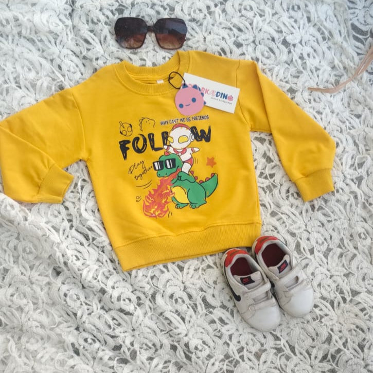 Yellow sweat-shirt